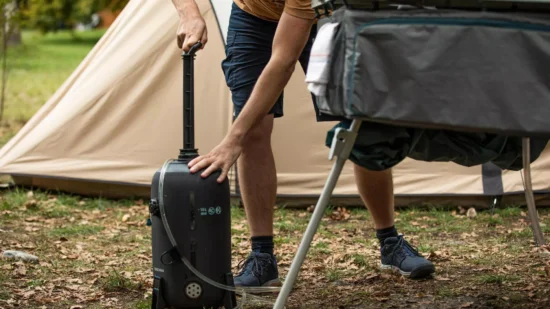 pressure-solar-camping-shower-10-litres (5) pressure-solar-camping-shower-10-litres (5)